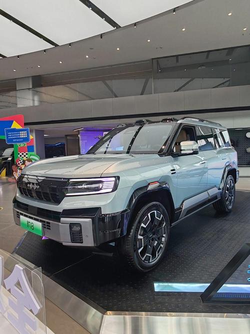 惠州194比亚迪方程豹硬派越野的爆款，英菲尼迪35周年与你共成长